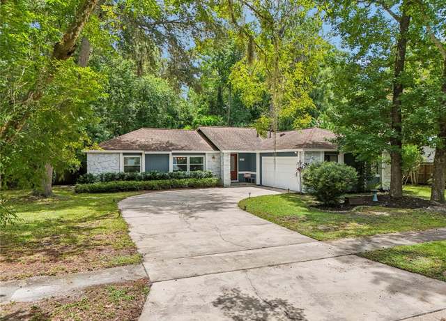 Property at 227 Holiday Ln, Winter Springs, FL 32708, 3 beds, 2 baths