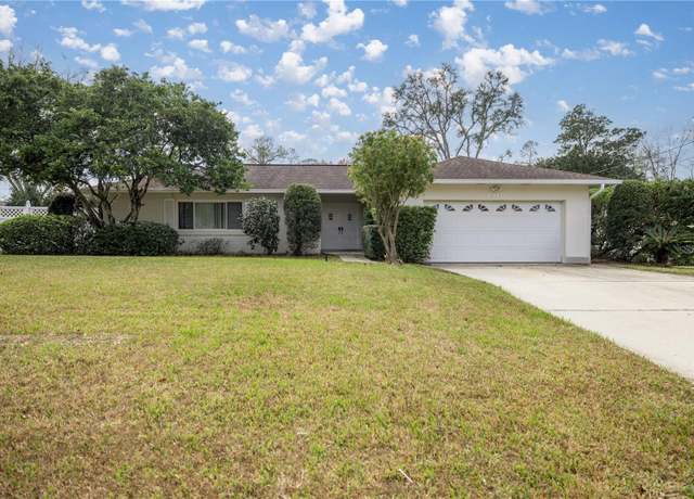 Property at 1918 NE 9th St, Ocala, FL 34470, 3 beds, 2 baths