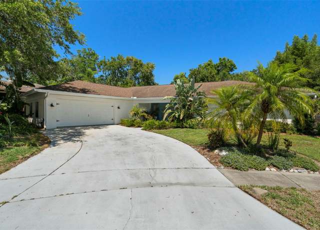 Property at 60 Lakeview Ct, Palm Harbor, FL 34683, 4 beds, 3 baths