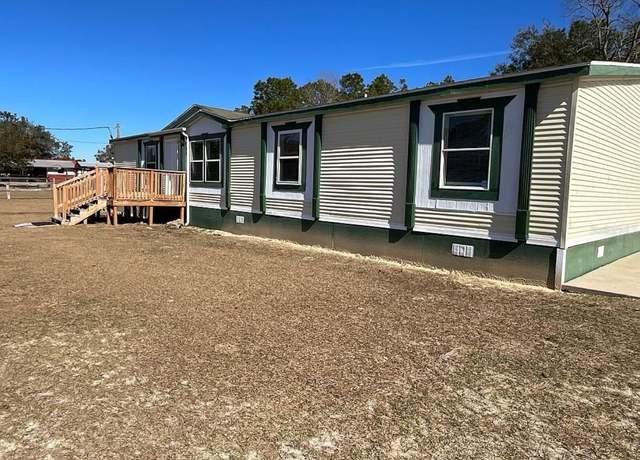 Property at 945 NW 107th Ct, Ocala, FL 34482, 4 beds, 2 baths