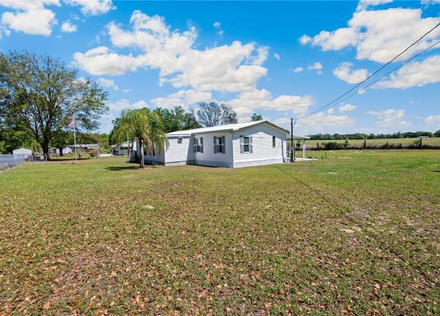 Property at 9536 Starline Dr, Dade City, FL 33525, 3 beds, 2 baths