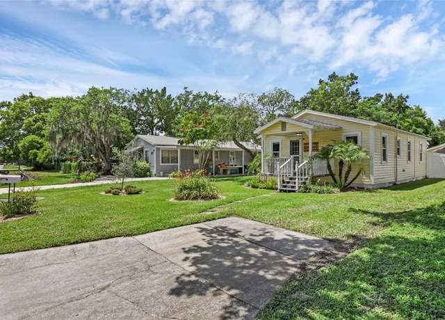 Property at 215 Pennsylvania Ave, Winter Garden, FL 34787, 2 beds, 1 bath