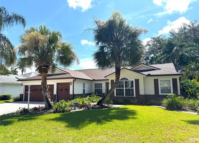 Property at 3807 Plantation Blvd, Leesburg, FL 34748, 3 beds, 2.5 baths