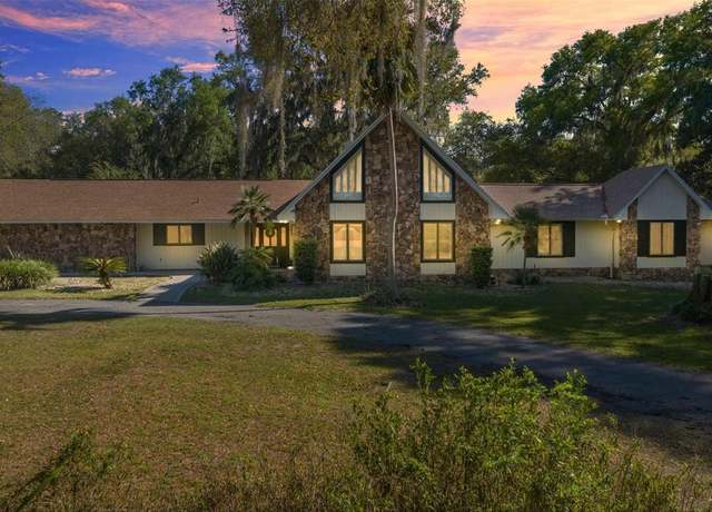 Property at 2130 SW 37th Street Rd, Ocala, FL 34471, 5 beds, 3 baths