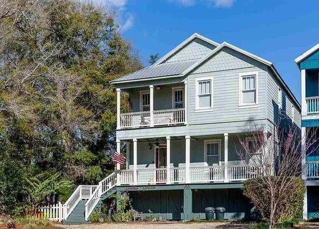 Property at 204 Virginia Ave, Steinhatchee, FL 32359, 4 beds, 3.5 baths