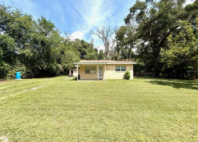 Property at 1431 NE 29th St, Ocala, FL 34479, 2 beds, 1 bath