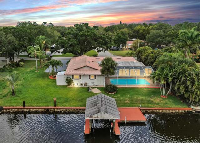 Property at 2401 Roberta Ln, Clearwater, FL 33764, 4 beds, 3 baths
