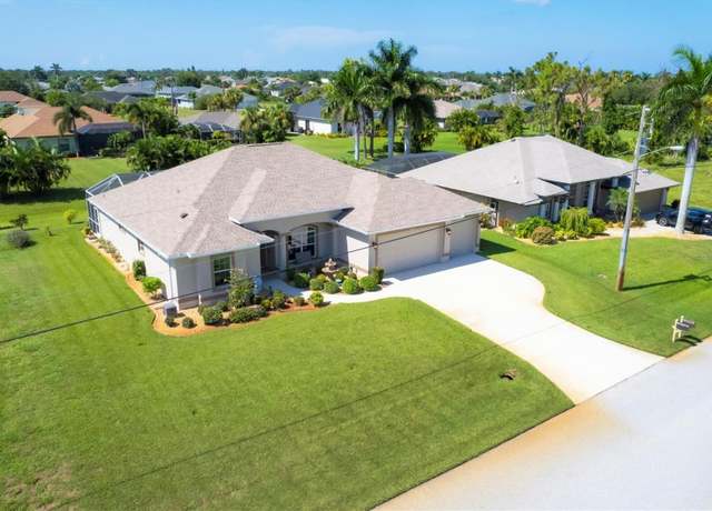 Property at 283 Long Meadow Ln, Rotonda West, FL 33947, 3 beds, 3 baths