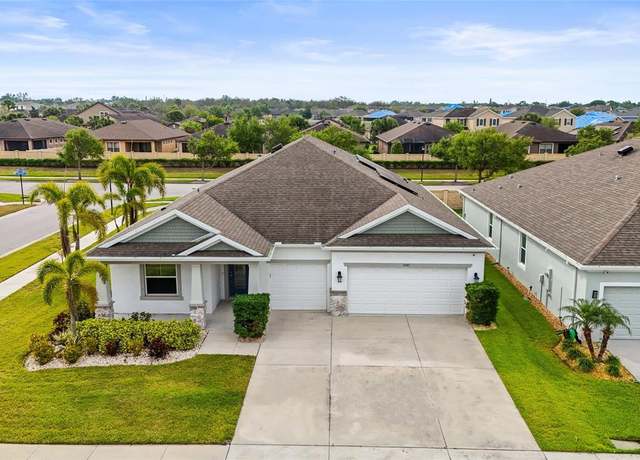 Property at 5085 Ivory Stone Dr, Wimauma, FL 33598, 4 beds, 3 baths