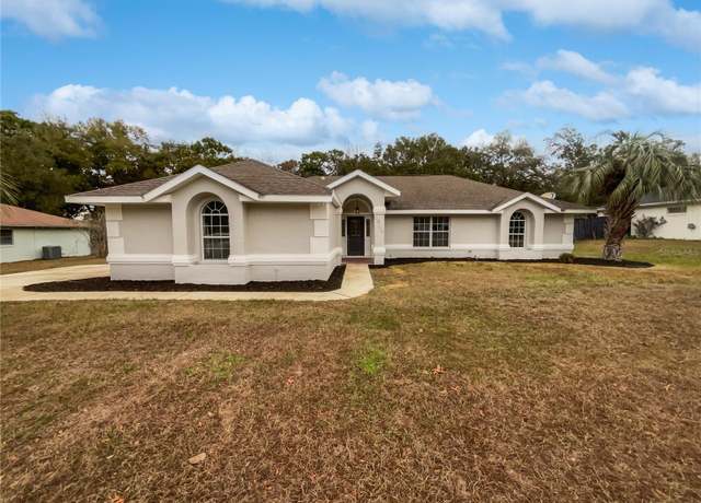 Property at 5803 SW 107th St, Ocala, FL 34476, 3 beds, 2 baths
