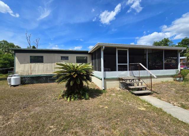Property at 3490 SE 174th Ct, Ocklawaha, FL 32179, 3 beds, 1.5 baths