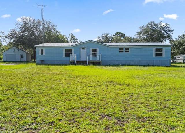 Property at 2751 SE 132nd Ct, Morriston, FL 32668, 4 beds, 2 baths