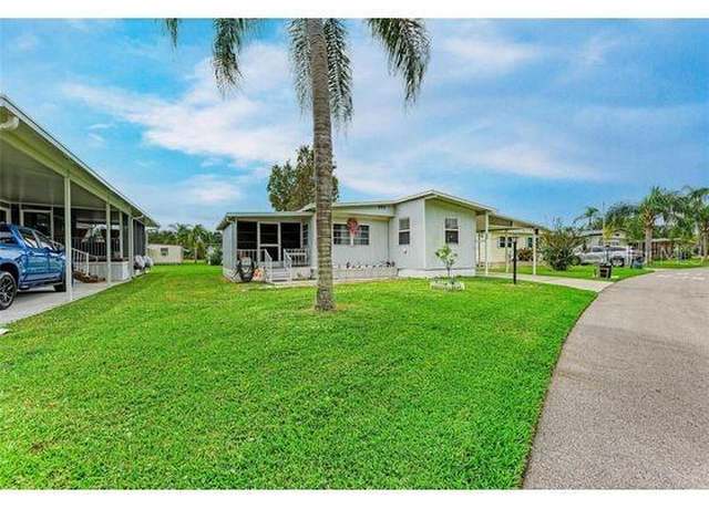 Property at 921 Faith Cir E #40, Bradenton, FL 34212, 3 beds, 2 baths