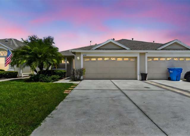 Property at 31414 Shaker Cir, Wesley Chapel, FL 33543, 3 beds, 2 baths