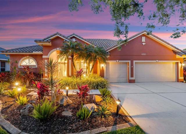 Property at 4926 Sabal Lake Cir, Sarasota, FL 34238, 4 beds, 3 baths