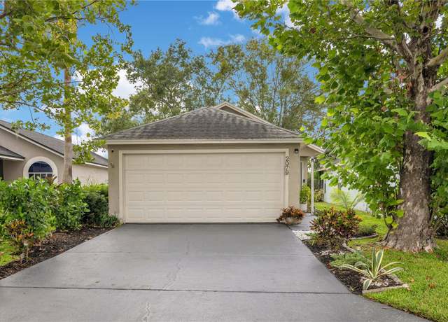 Property at 2079 Windward Pass, Lakeland, FL 33813, 3 beds, 2 baths
