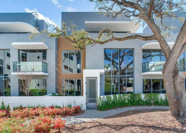 Property at 3030 W Santiago St #3, Tampa, FL 33629, 3 beds, 4.5 baths