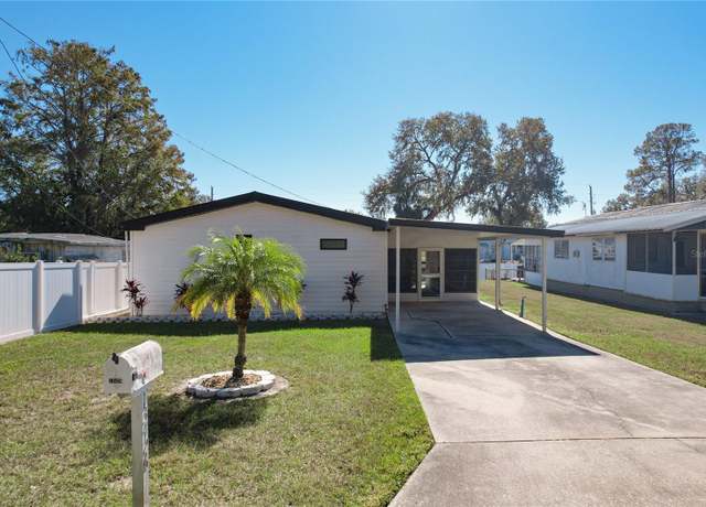 Property at 13426 Palm Dr, Astatula, FL 34705, 2 beds, 2 baths