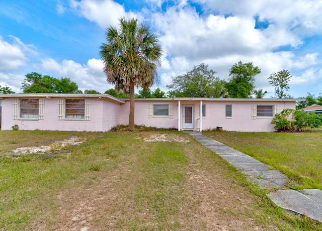 Property at 1302 Westwood Dr, Daytona Beach, FL 32117, 3 beds, 2.5 baths