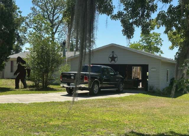 Property at 14768 NE 86th Ln, Silver Springs, FL 34488, 3 beds, 2 baths