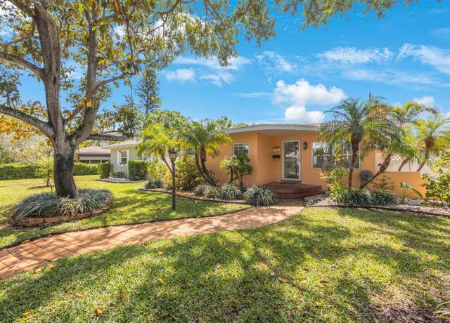 Property at 110 27th Ave NE, St Petersburg, FL 33704, 2 beds, 2 baths
