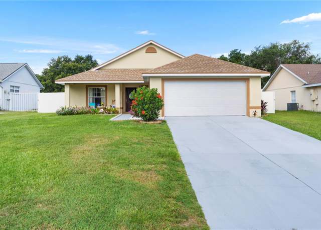 Property at 10431 Reagans Run Dr, Clermont, FL 34711, 4 beds, 2 baths