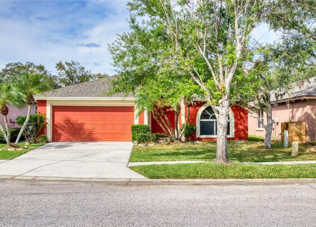 Property at 27542 Sky Lake Cir, Wesley Chapel, FL 33544, 4 beds, 2 baths