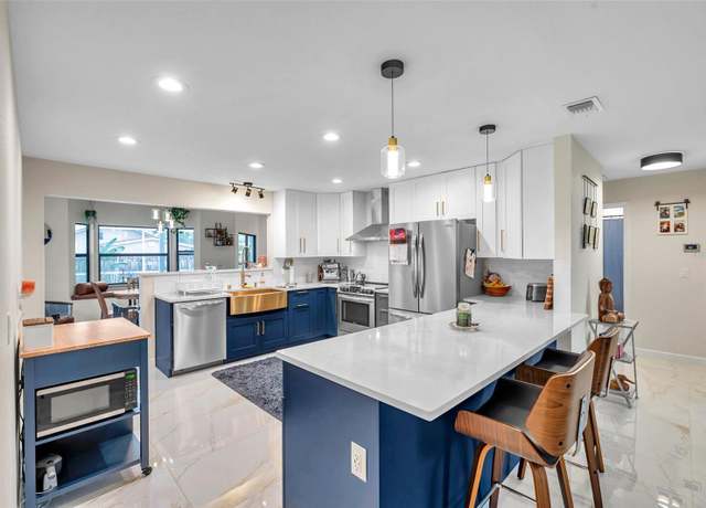 Property at 1753 Lucas Dr, Clearwater, FL 33759, 3 beds, 2 baths