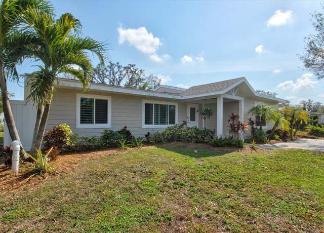Property at 939 Cronley Pl, Sarasota, FL 34237, 3 beds, 2 baths