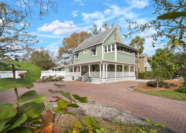 Property at 6835 S Shamrock St, Tampa, FL 33616, 3 beds, 2.5 baths
