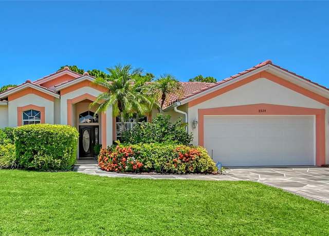 Property at 8924 Huntington Pointe Dr, Sarasota, FL 34238, 3 beds, 2.5 baths