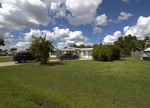 Property at 27284 Sunnybrook Rd, Punta Gorda, FL 33983, 4 beds, 2 baths
