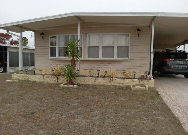 Property at 8427 Highpoint Blvd, Brooksville, FL 34613, 2 beds, 2 baths