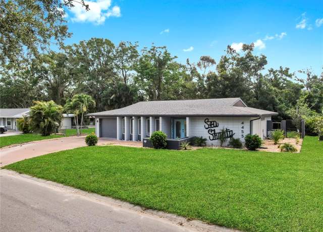 Property at 4455 Emerald Ridge Dr, Sarasota, FL 34233, 2 beds, 2 baths