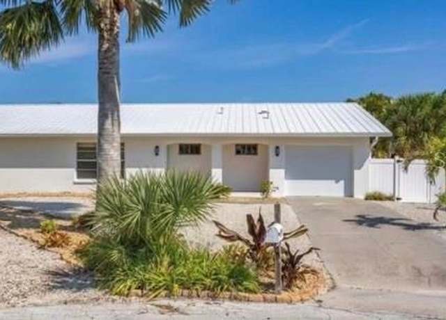 Property at 1493 Janet Pl, Englewood, FL 34223, 2 beds, 2 baths