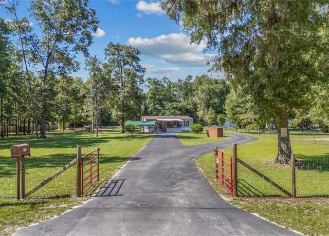 Property at 590 SW Utah St, Fort White, FL 32038, 3 beds, 2 baths