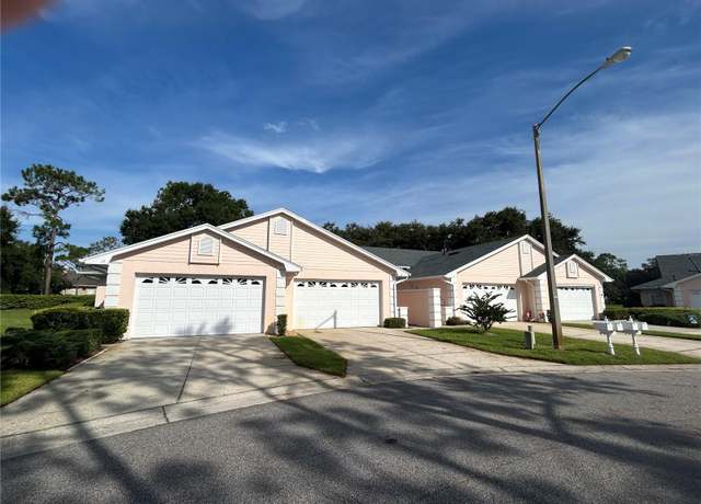 Property at 14 Enclave Dr, Winter Haven, FL 33884, 2 beds, 2 baths