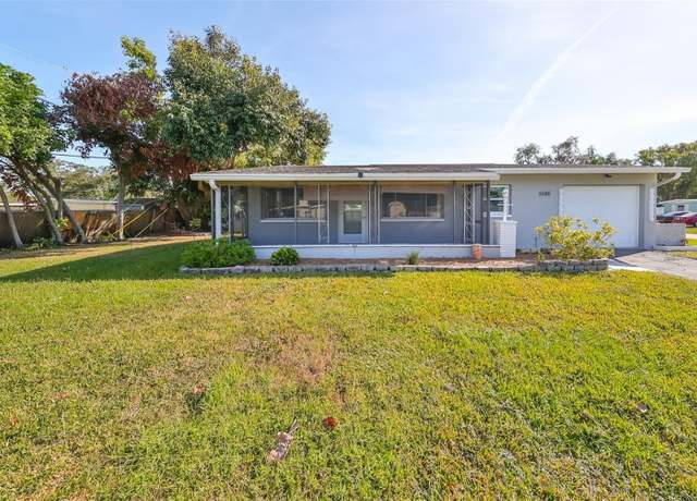 Property at 11185 104th St, Largo, FL 33773, 2 beds, 1 bath