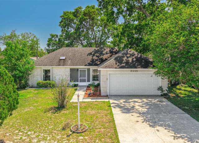 Property at 3205 Clewiston St, Deltona, FL 32738, 3 beds, 2 baths