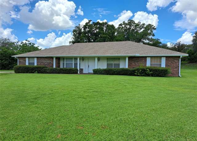 Property at 4670 SW 46th Ave, Ocala, FL 34471, 3 beds, 3 baths