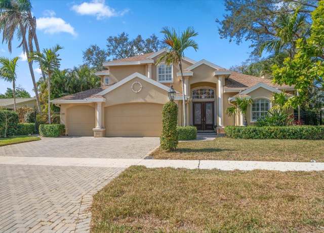 Property at 1370 Pinellas Rd, Belleair, FL 33756, 4 beds, 5 baths