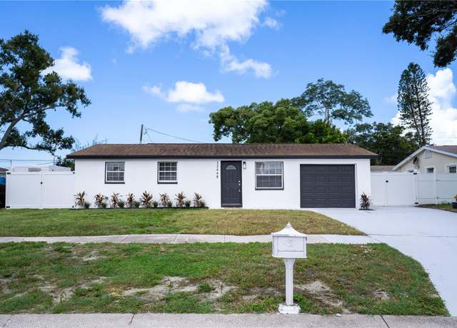 Property at 12448 114th St, Largo, FL 33778, 2 beds, 1 bath