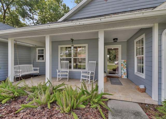 Property at 1522 E Silver Hammock, Deland, FL 32720, 4 beds, 2 baths