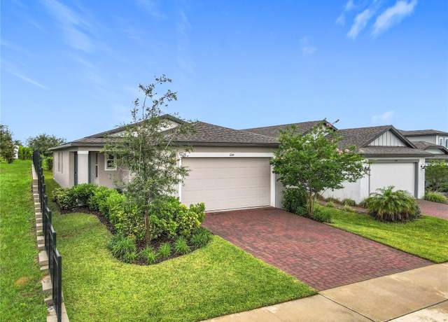 Property at 2241 Mystic Maze Ln, Minneola, FL 34715, 4 beds, 2 baths