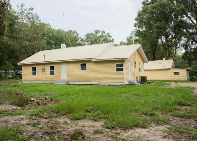 Property at 1750 NE 180th St, Citra, FL 32113, 4 beds, 2 baths