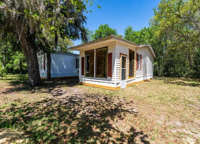 Property at 14501 NE 190th Ln, Fort Mc Coy, FL 32134, 3 beds, 2 baths