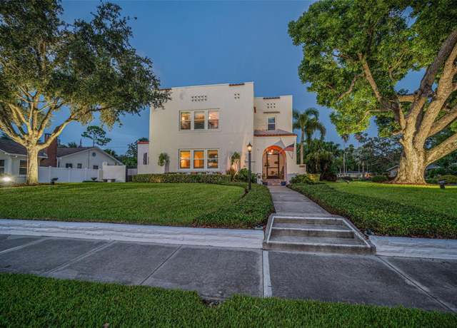 Property at 301 Citrus Ave, Dunedin, FL 34698, 4 beds, 3 baths