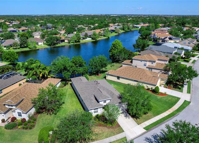 Property at 14230 Cattle Egret Pl, Lakewood Ranch, FL 34202, 4 beds, 2 baths