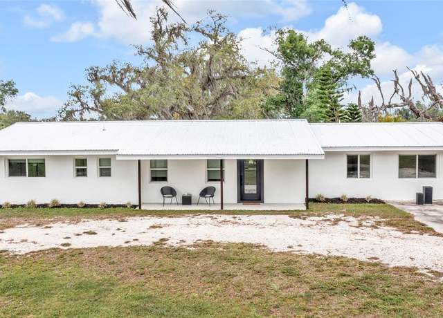 Property at 1635 SW Rodgers Ave, Arcadia, FL 34266, 3 beds, 3 baths