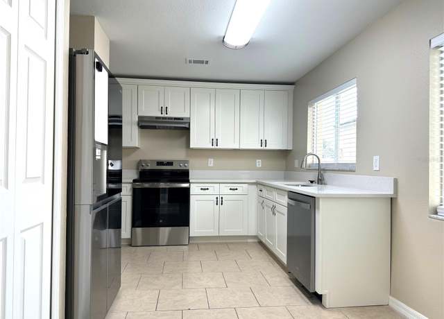 Property at 1235 Alpine Lake Dr, Brandon, FL 33511, 4 beds, 2 baths